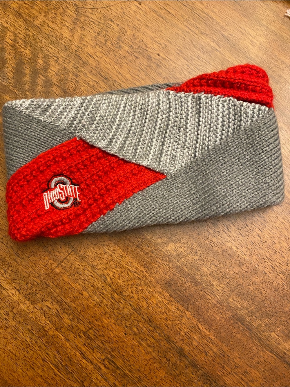 ZOOZATZ Ohio State Criss Cross Head Band